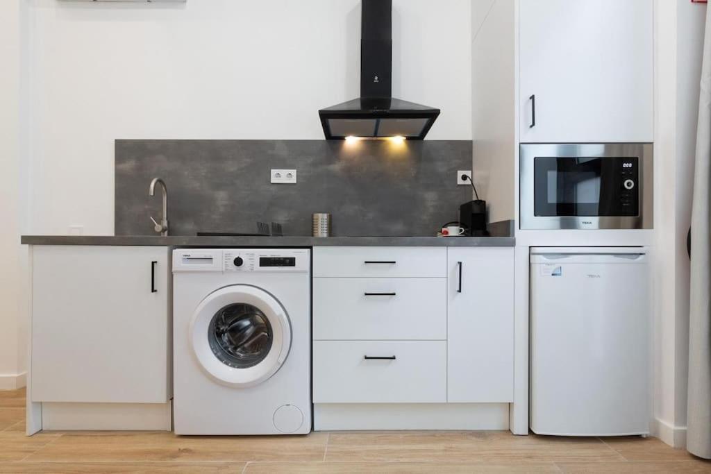 Nuevo Loft En Playa Y Cerca Del Centro, Ac Y Wifi Apartment Valencia Bagian luar foto